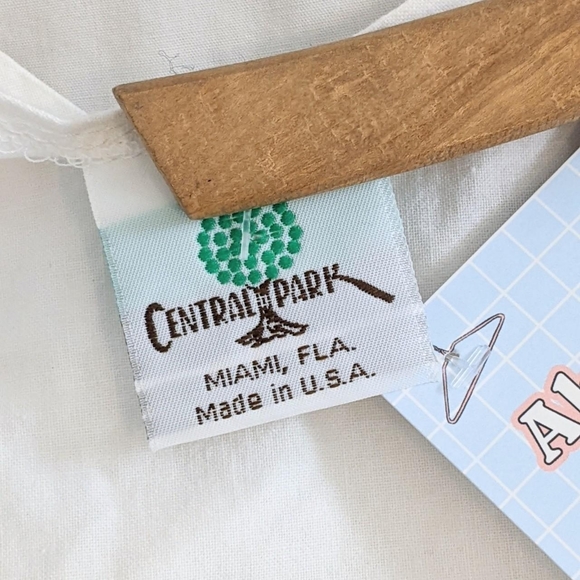 Vintage Beach Tank - Picture 5 of 6